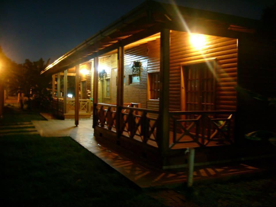 Cabanas Paseo Del Yacaratia Puerto Iguazú Rum bild